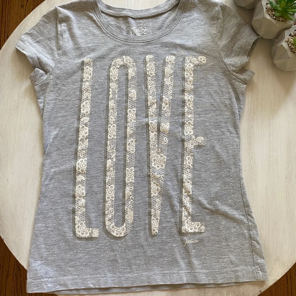 🌸 2 for $15: Cute Justice Top